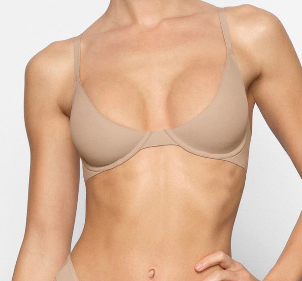 Skims fits everybody scoop plunge bra clay 34H